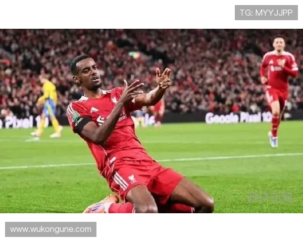 伊萨克对抗能力不足的质疑 是否符合赛场实际表现