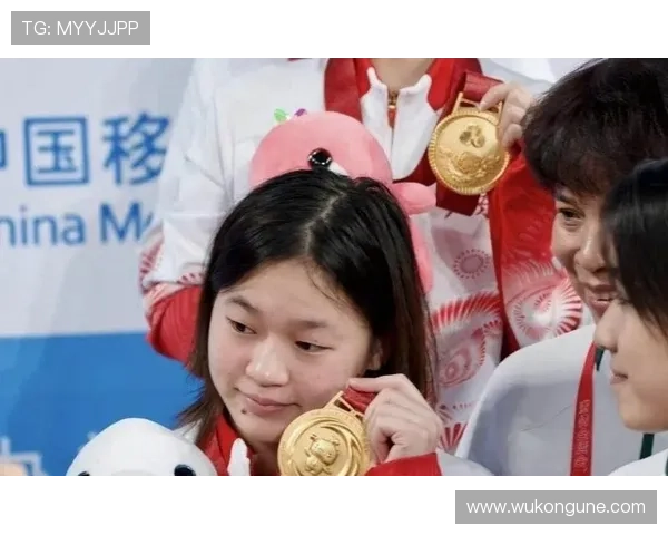 全红婵回家一趟，村里小卖部的辣条差点被她搬空