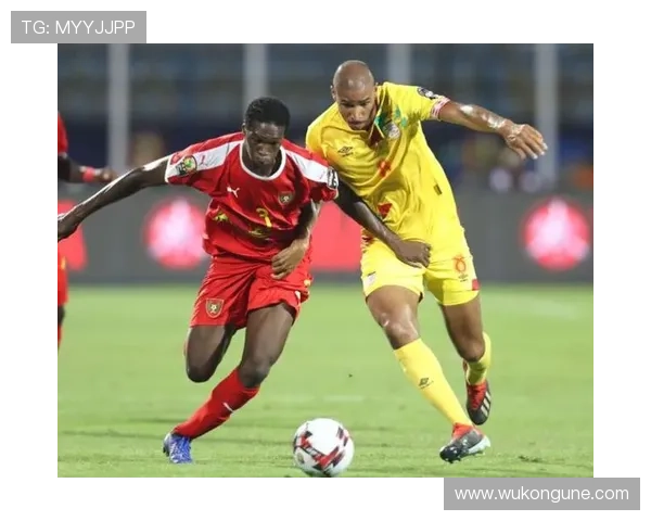 奥纳纳在英超强强对话中的中场影响力分析