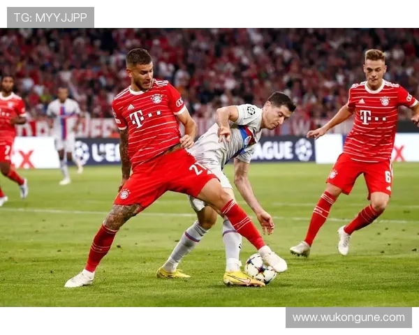 拜仁防线问题持续暴露，近期稳定性承压影响争冠形势